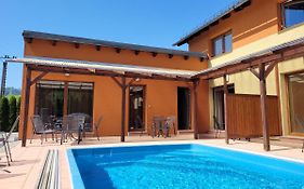 Velký apartmán Sophia (s infrasaunou) č. 1